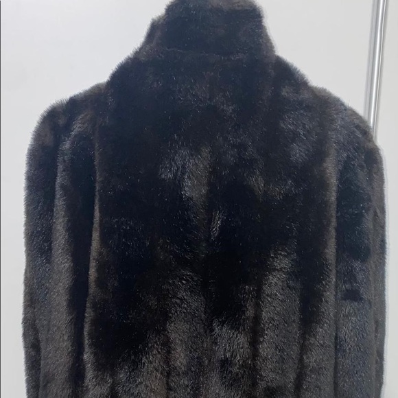 Winter Furr Coat M/L - Picture 5 of 5
